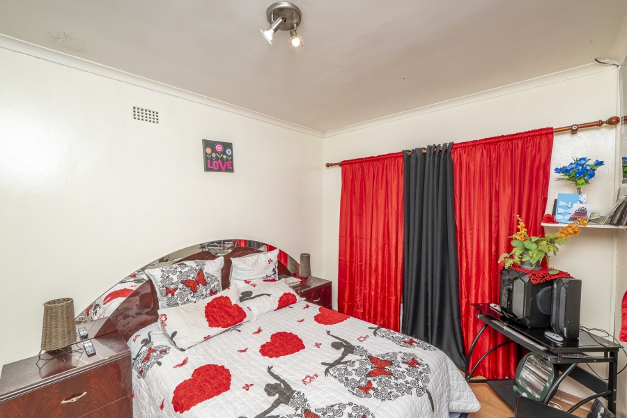 2 Bedroom Property for Sale in Highbury Western Cape